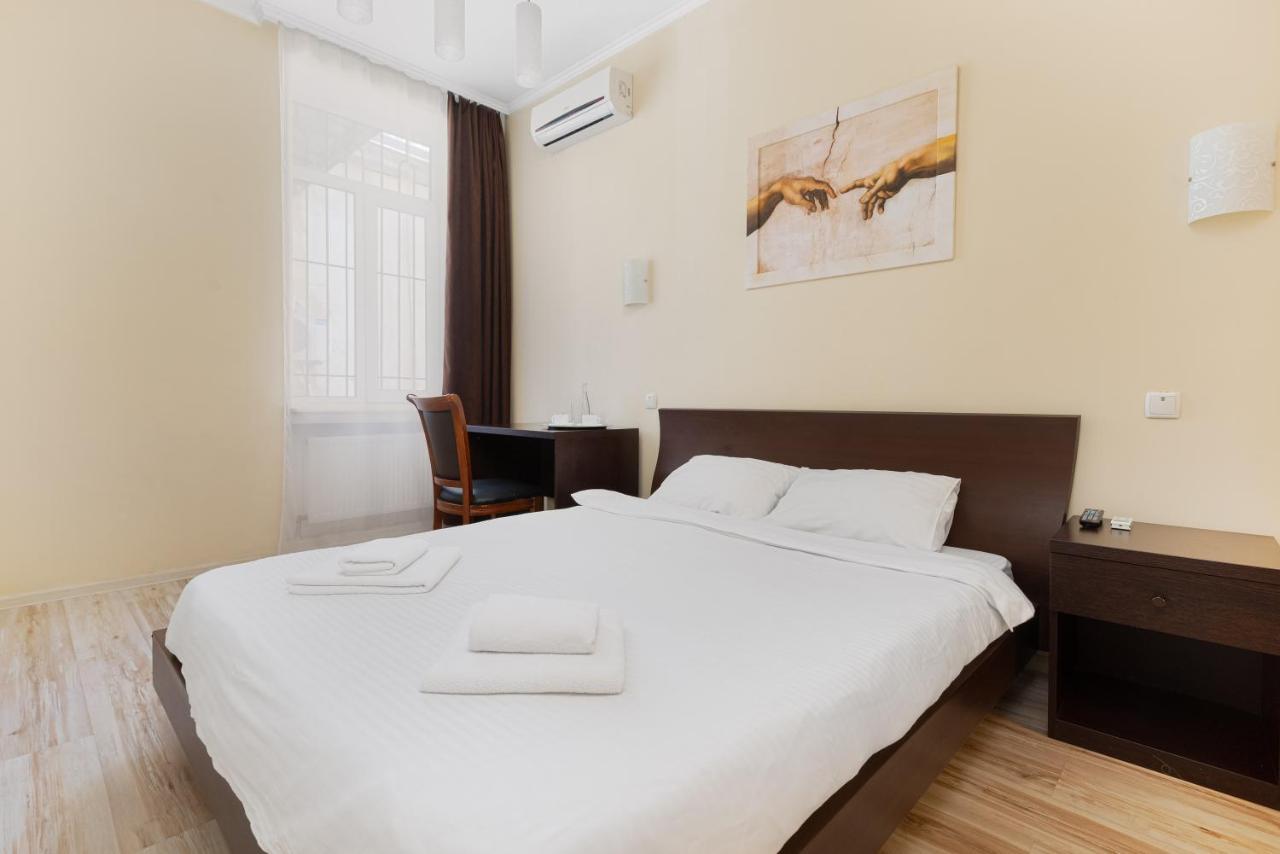 Aparthotel Leonrooms Odessa Dış mekan fotoğraf